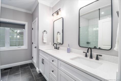 11 Tall Oaks Drive New Milford CT 06776