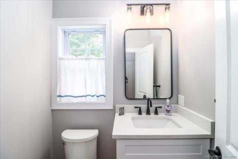 11 Tall Oaks Drive New Milford CT 06776