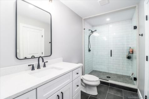 11 Tall Oaks Drive New Milford CT 06776