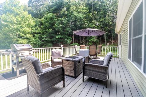 11 Tall Oaks Drive New Milford CT 06776