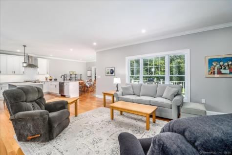 11 Tall Oaks Drive New Milford CT 06776