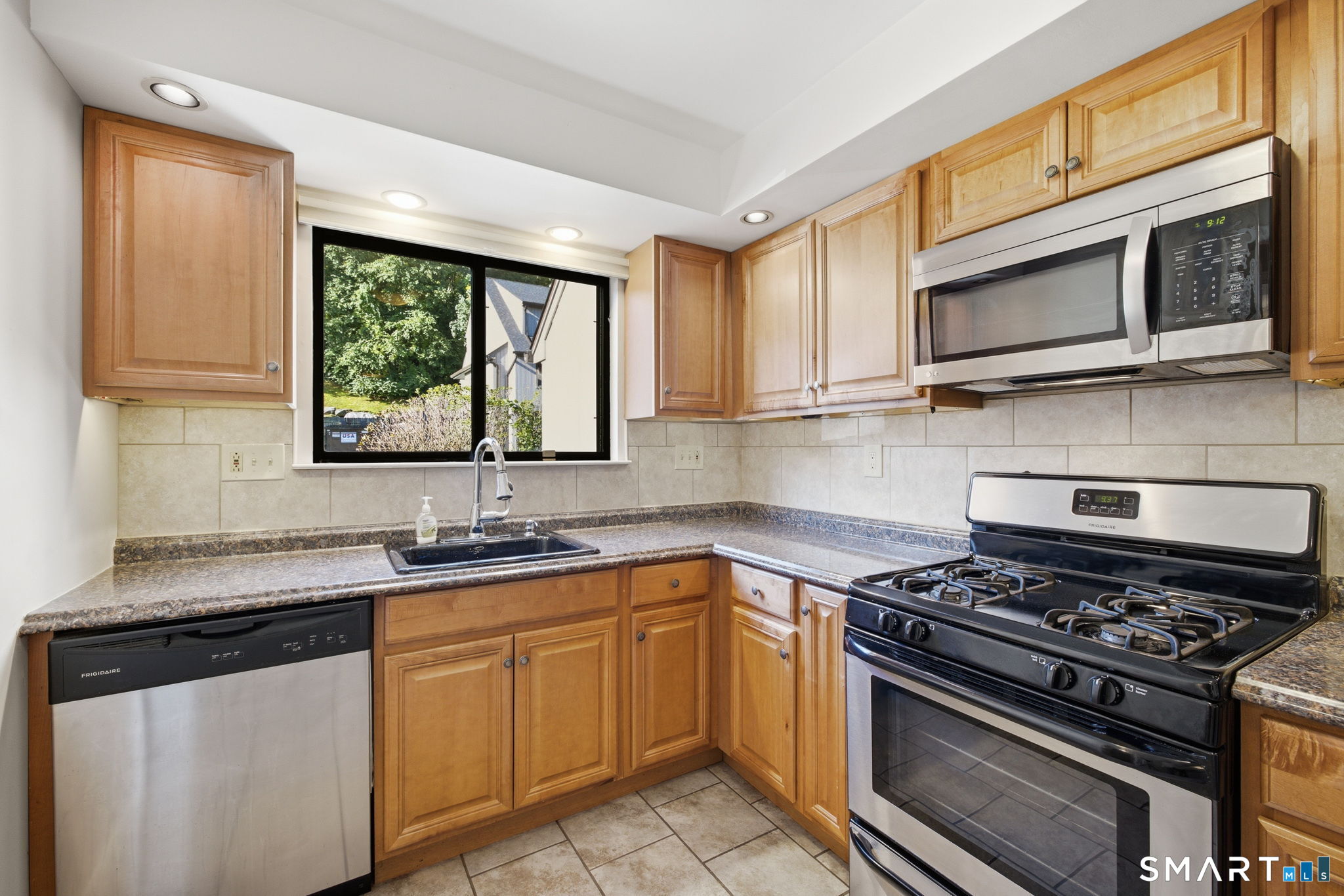 67 Cambridge Court Beacon Falls CT 06403