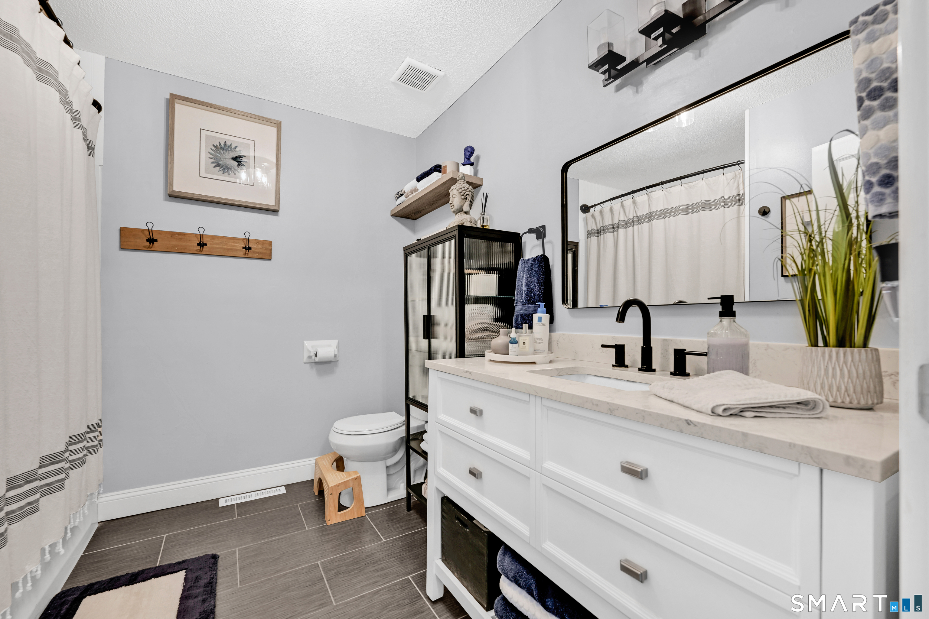 5 Hampton Park Branford CT 06405