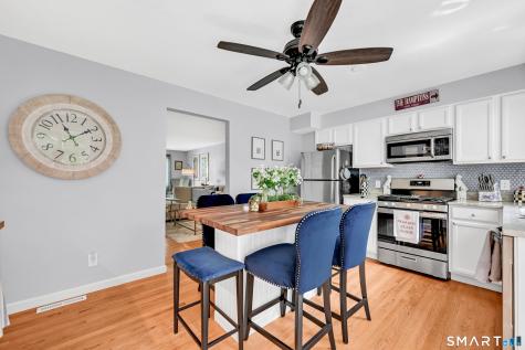 5 Hampton Park Branford CT 06405