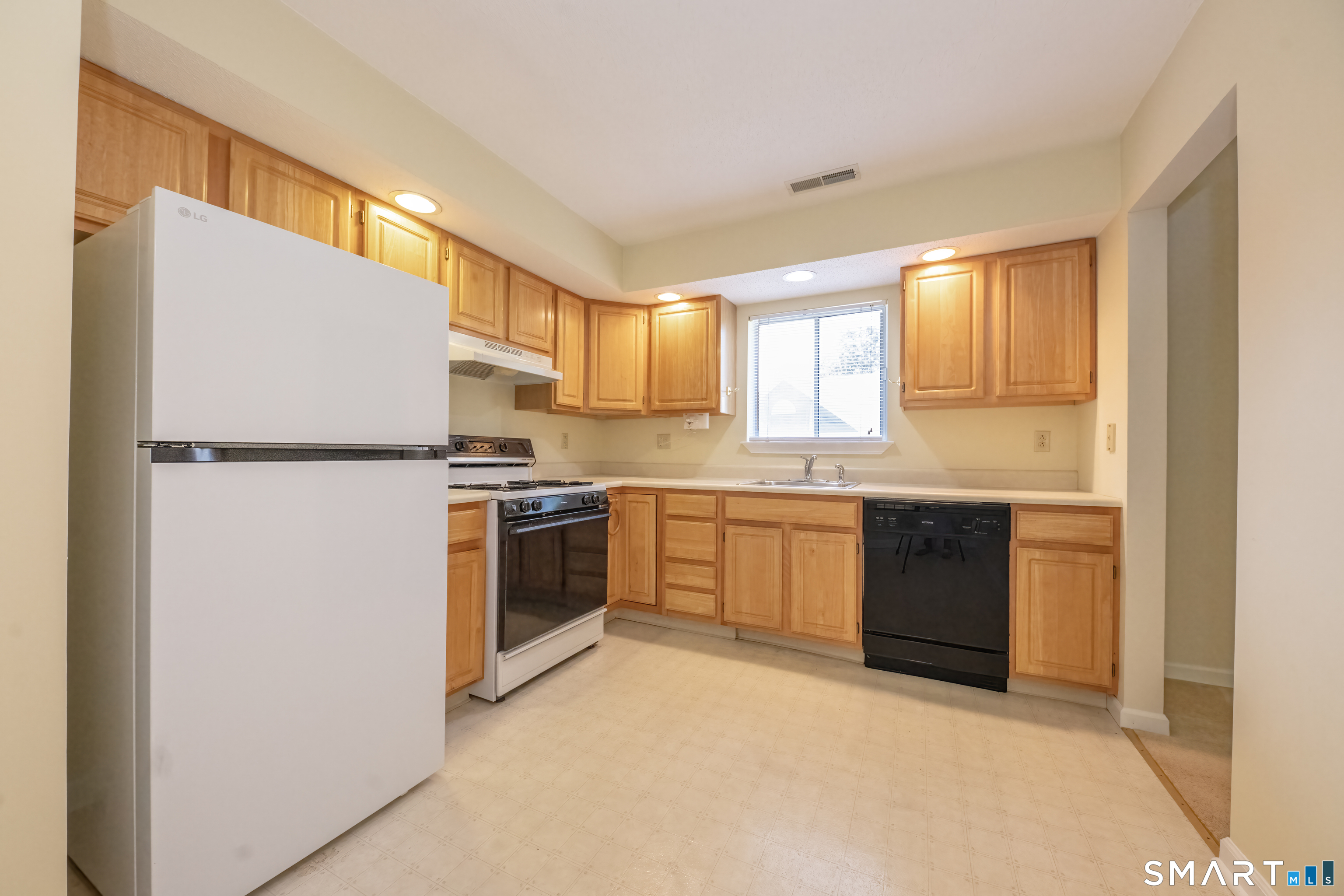 202 Windgate Circle Monroe CT 06468