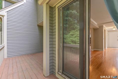 6 River Mead Avon CT 06001