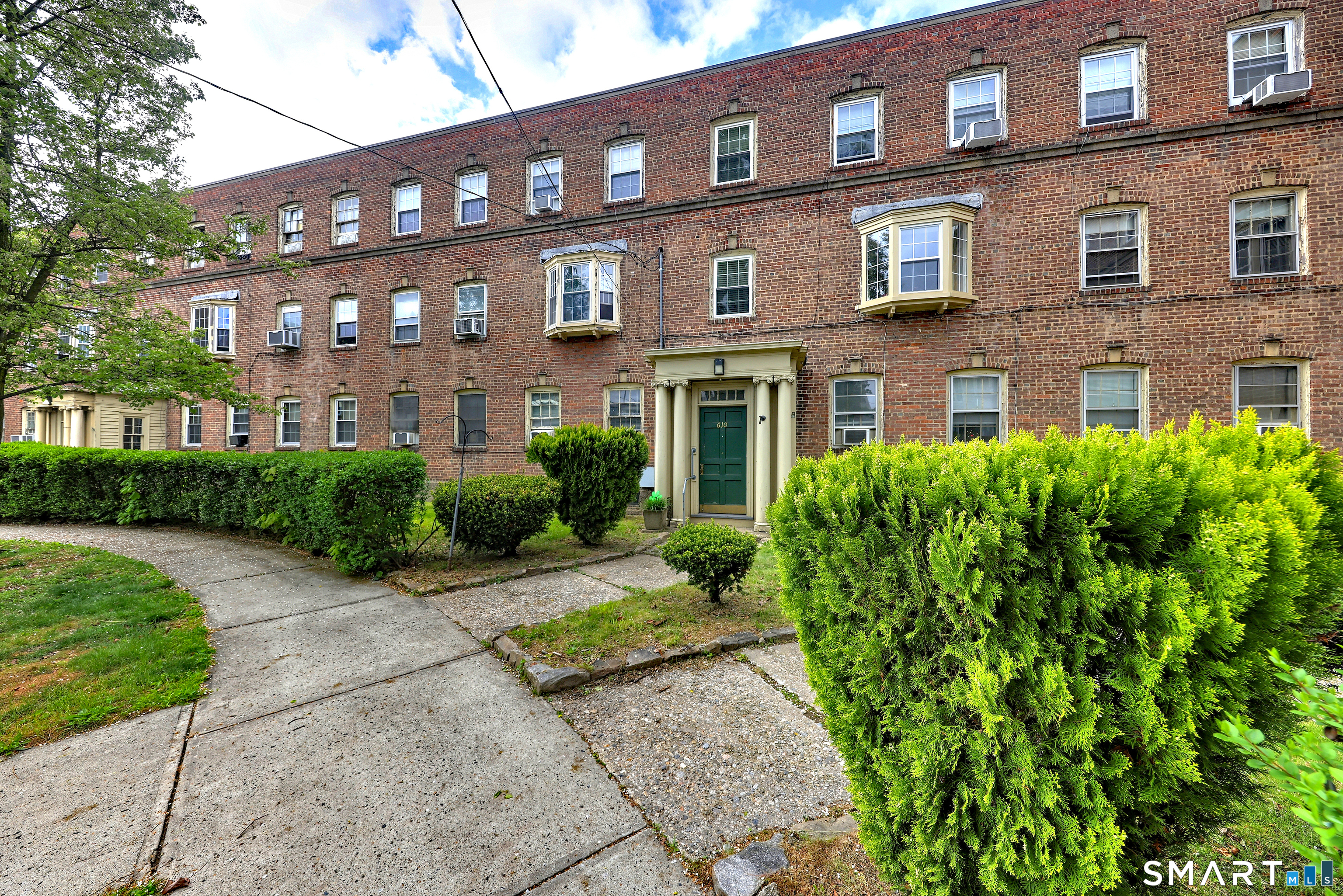 610 Wilmot Avenue Bridgeport CT 06607