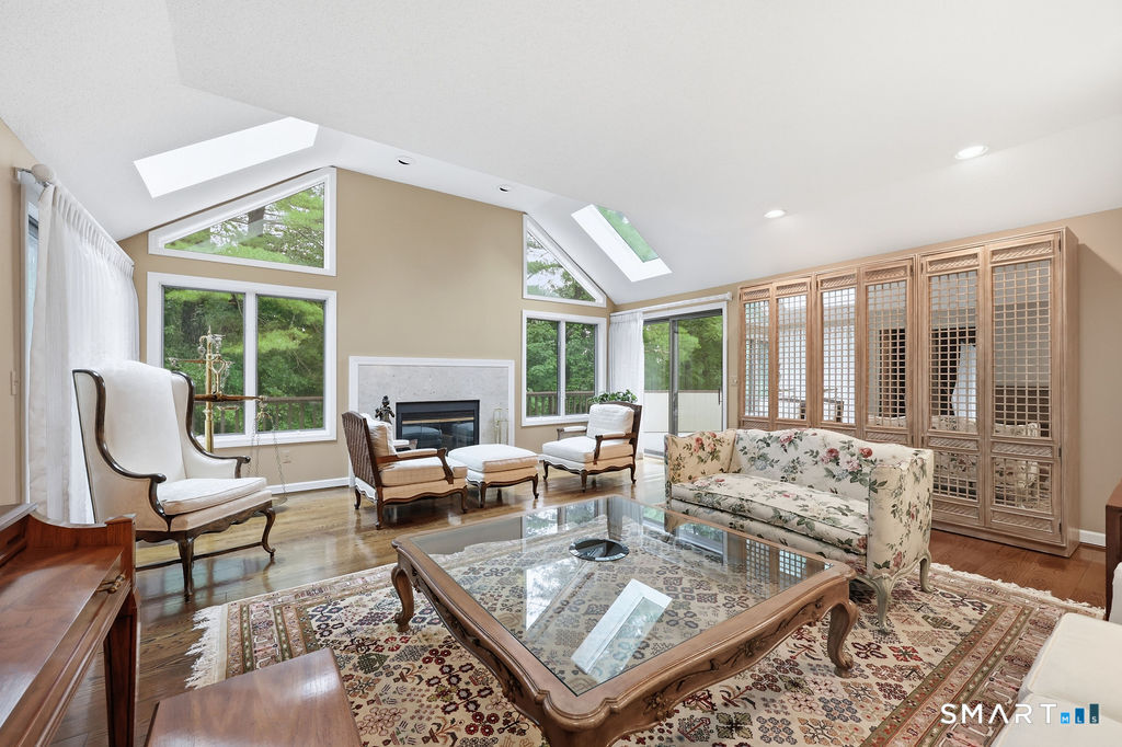 38 Cary Lane Bloomfield CT 06002