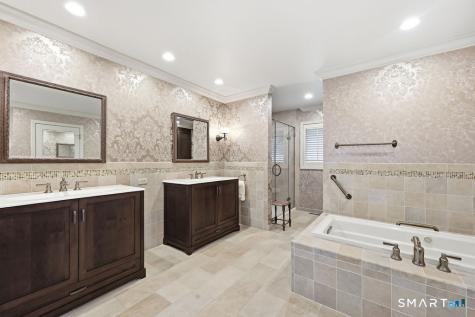 38 Cary Lane Bloomfield CT 06002