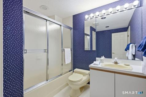 38 Cary Lane Bloomfield CT 06002