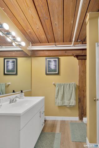 68 Thermos Avenue Norwich CT 06360
