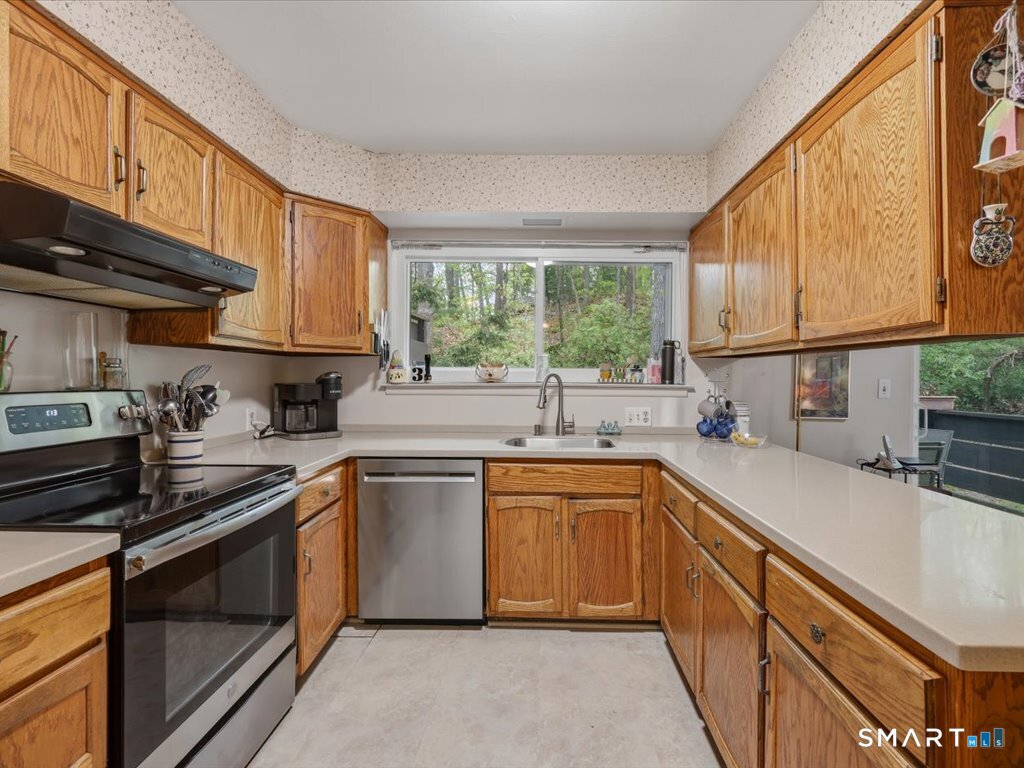 200 Woodmont Avenue Bridgeport CT 06606