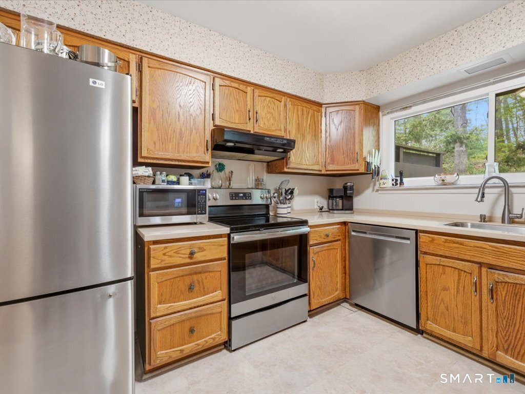 200 Woodmont Avenue Bridgeport CT 06606