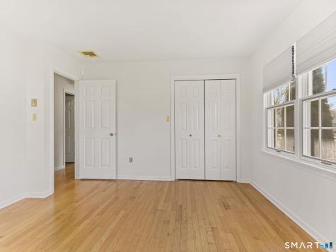 6 Sandgate Circle Madison CT 06443