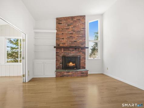 6 Sandgate Circle Madison CT 06443