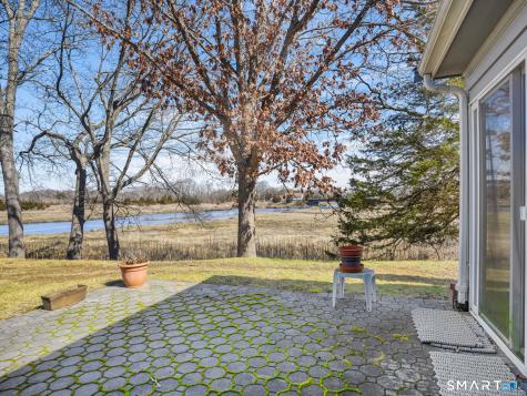6 Sandgate Circle Madison CT 06443