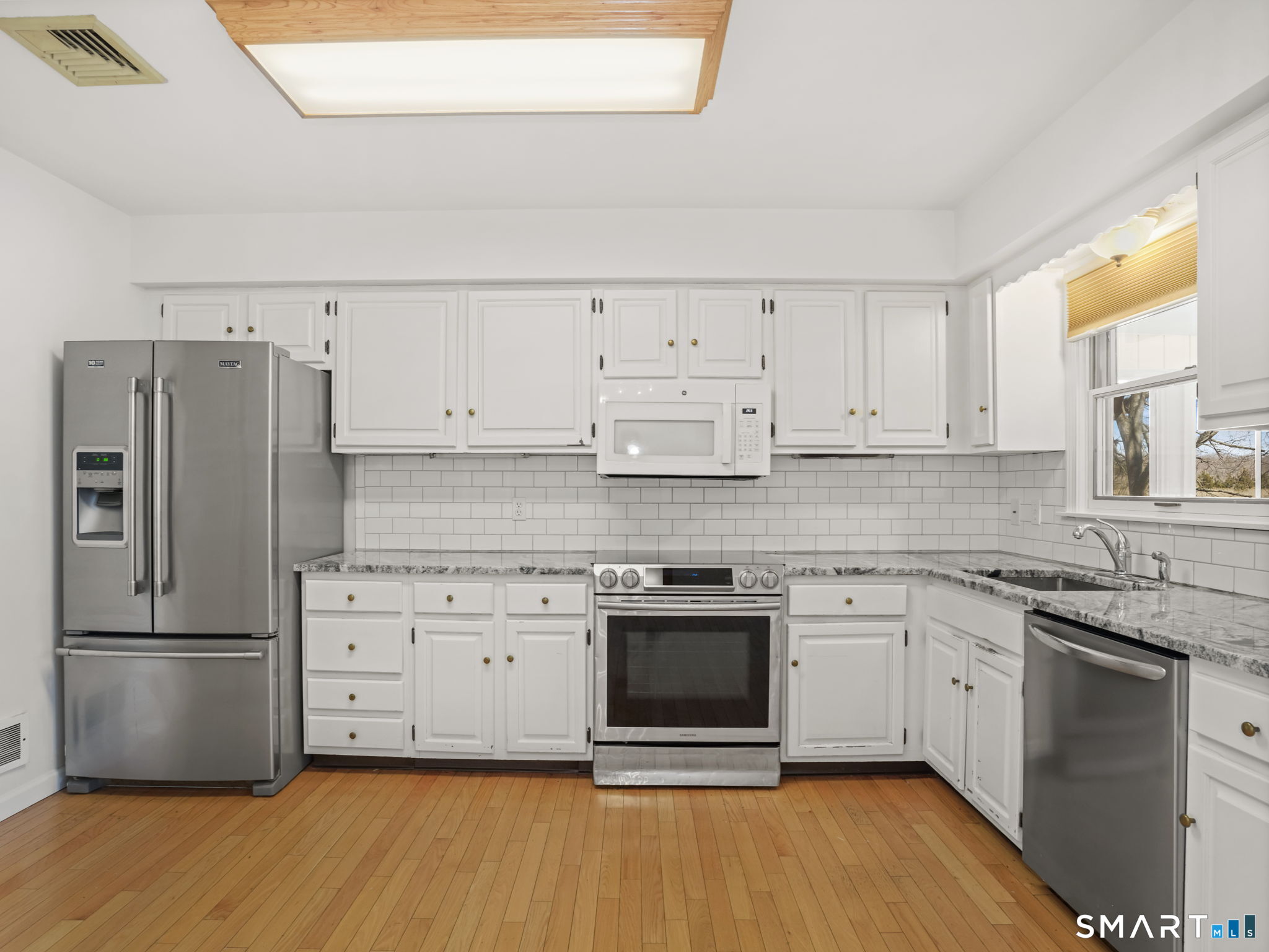 6 Sandgate Circle Madison CT 06443