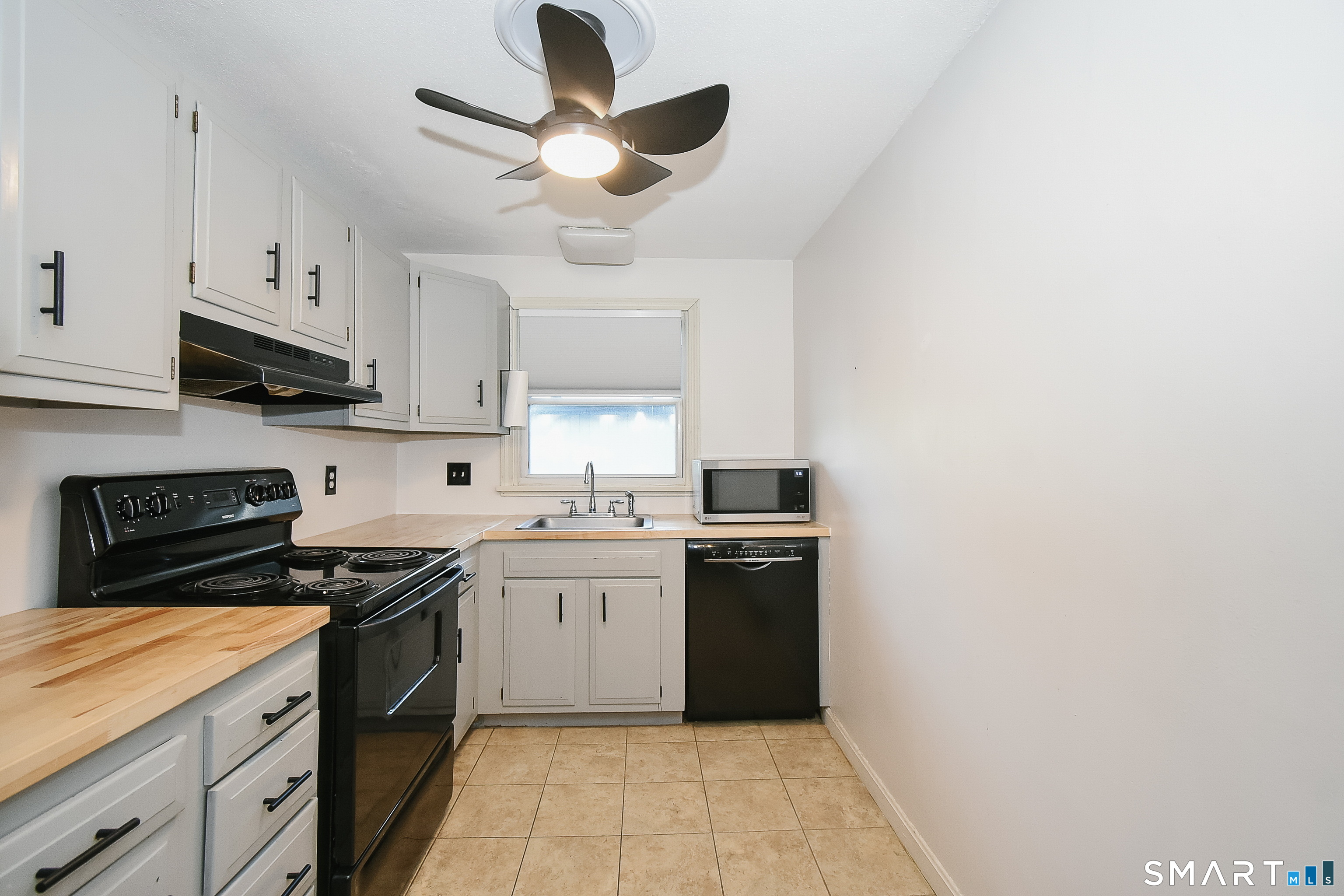 51 Virginia Avenue Groton CT 06340