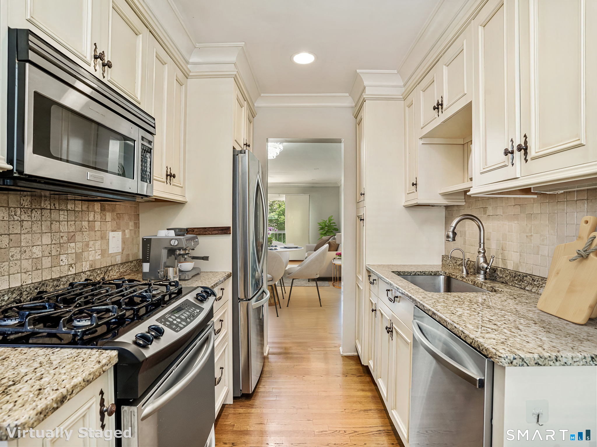 8 Whiffletree Way Greenwich CT 06878