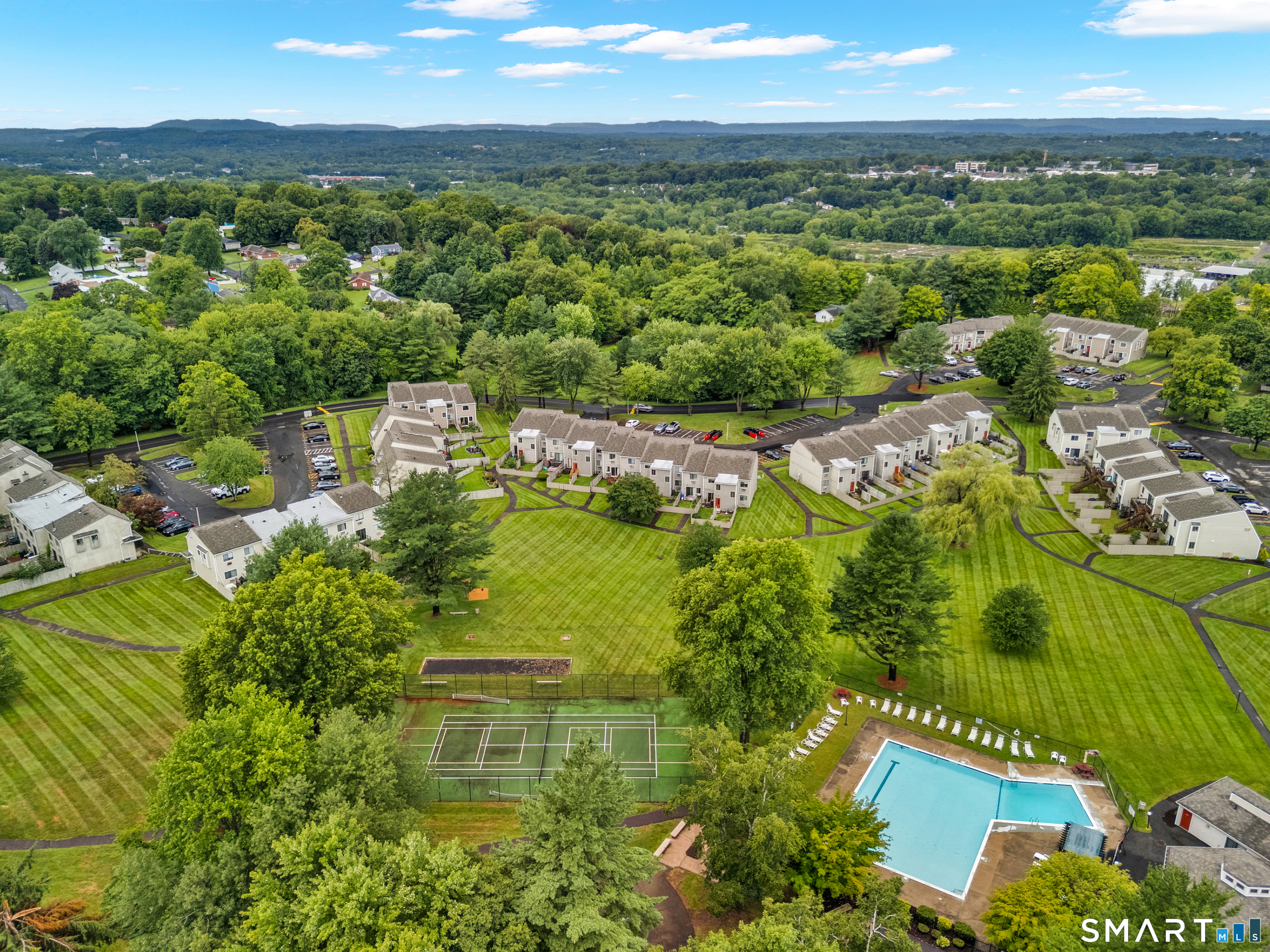 50 Sterling Village Meriden CT 06450