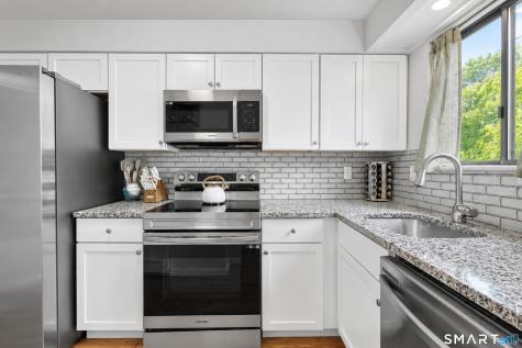 50 Sterling Village Meriden CT 06450
