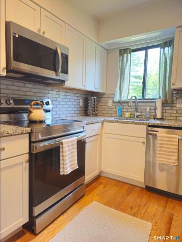 50 Essex Court Meriden CT 06450