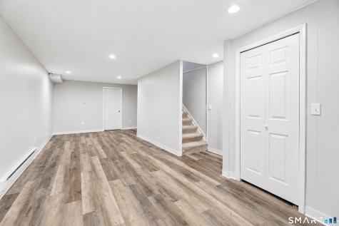 50 Sterling Village Meriden CT 06450