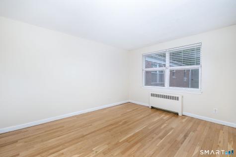 47 Arnold Way West Hartford CT 06119