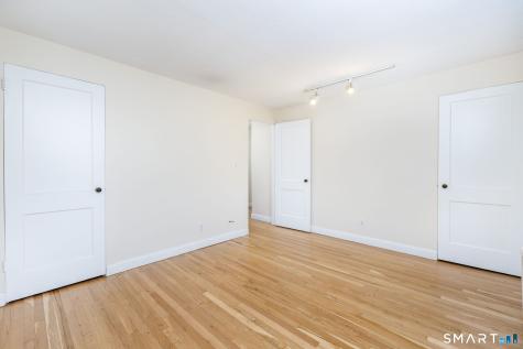 47 Arnold Way West Hartford CT 06119