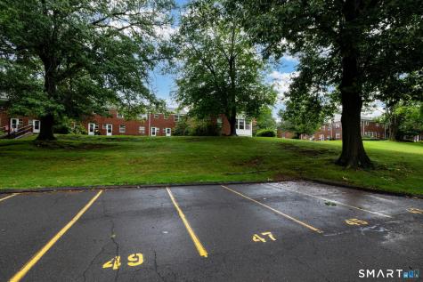 47 Arnold Way West Hartford CT 06119