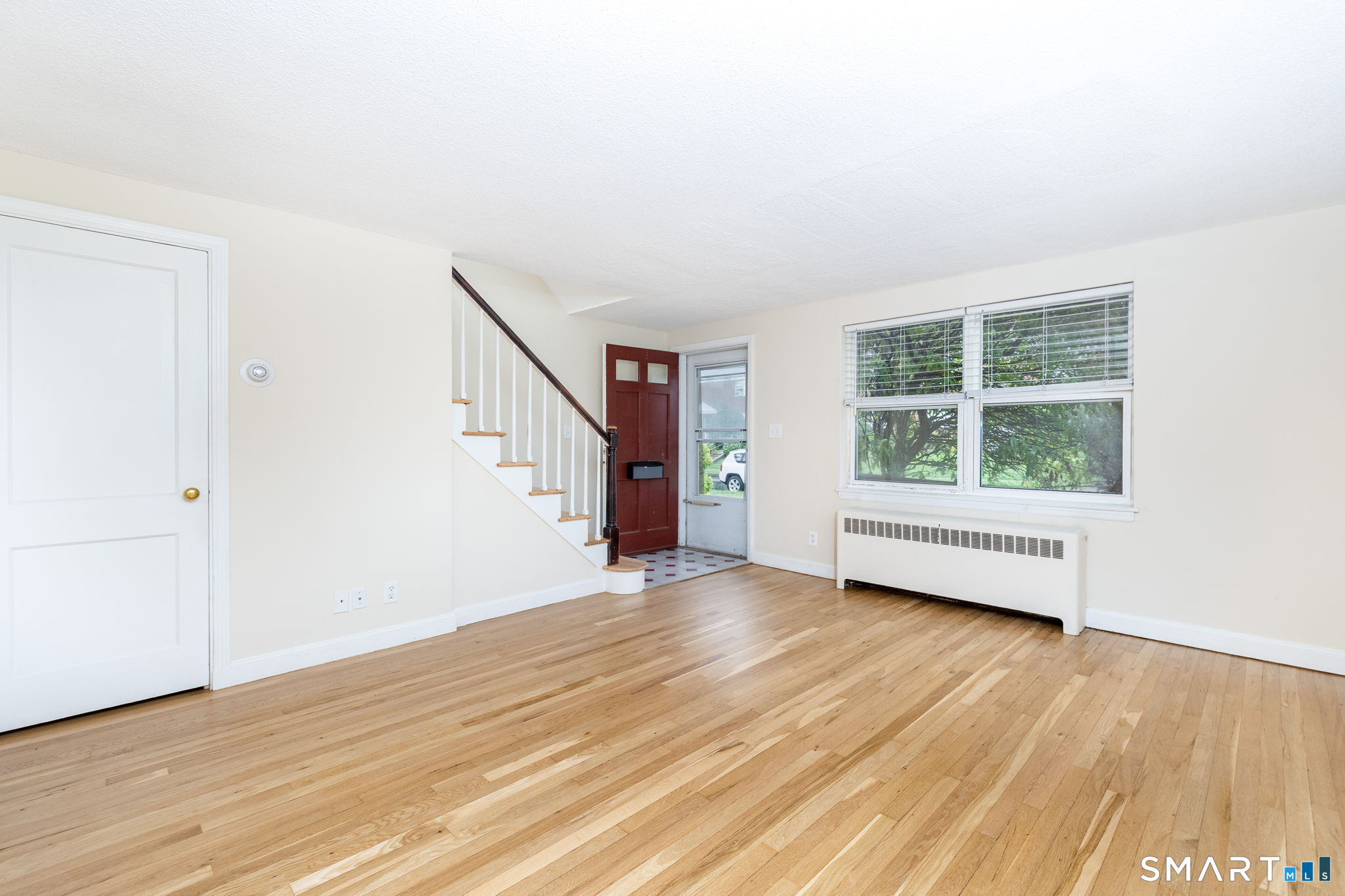 47 Arnold Way West Hartford CT 06119