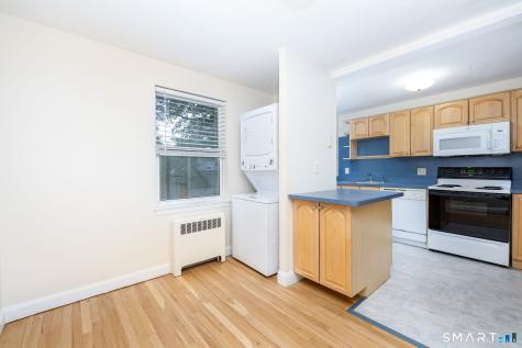 47 Arnold Way West Hartford CT 06119