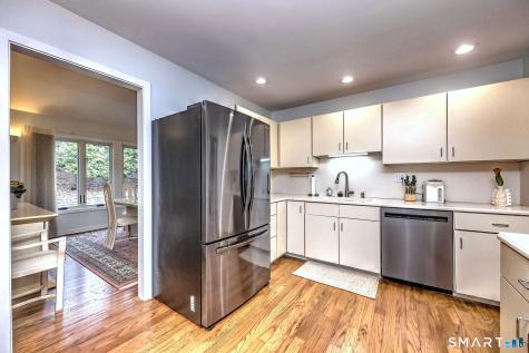 690 Forest Road West Haven CT 06516