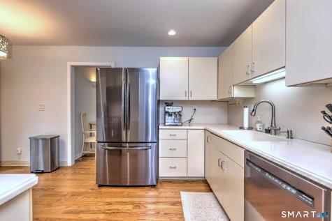 690 Forest Road West Haven CT 06516