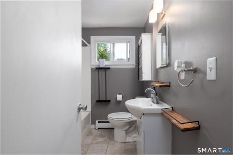 23 Mckenna Drive Middletown CT 06457