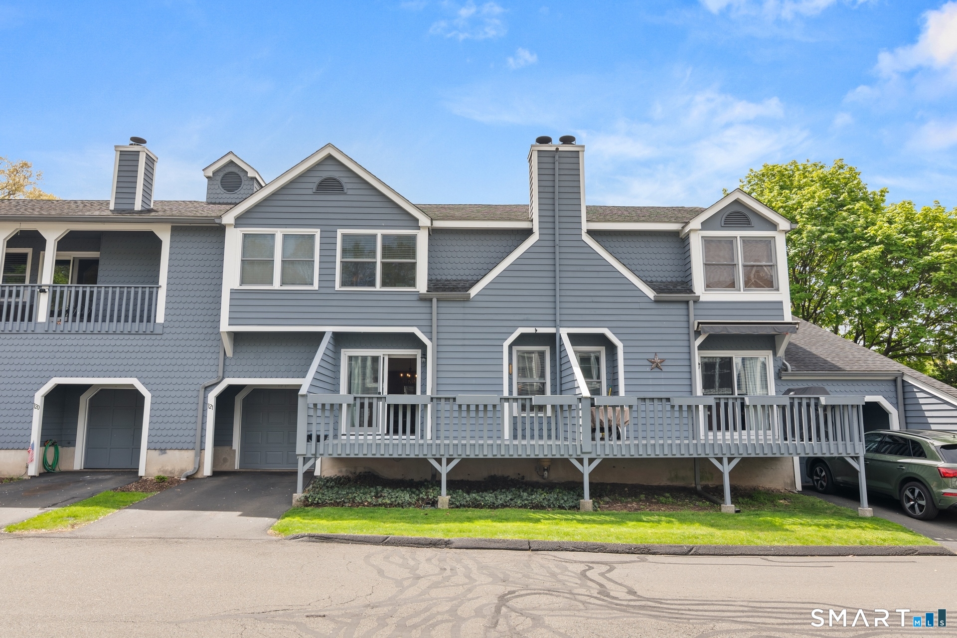 121 Fawn Ridge Lane Norwalk CT 06851