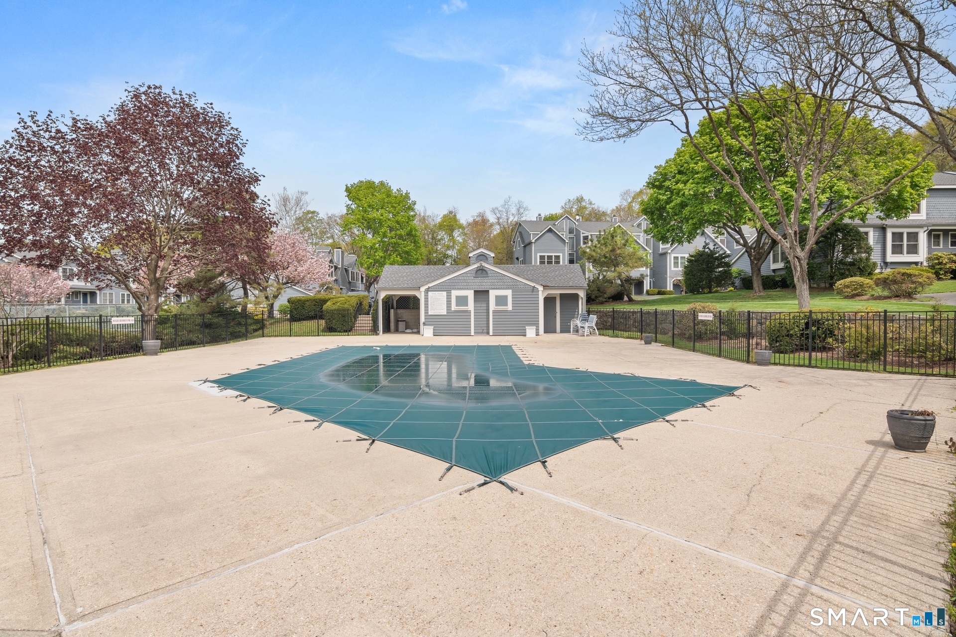 121 Fawn Ridge Lane Norwalk CT 06851