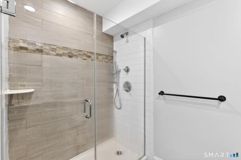 12 Sycamore Lane Avon CT 06001