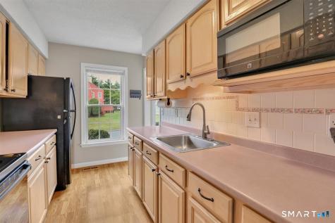 4 Riverview Drive East Windsor CT 06088