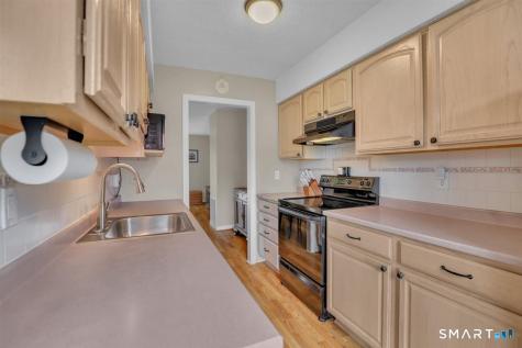 4 Riverview Drive East Windsor CT 06088