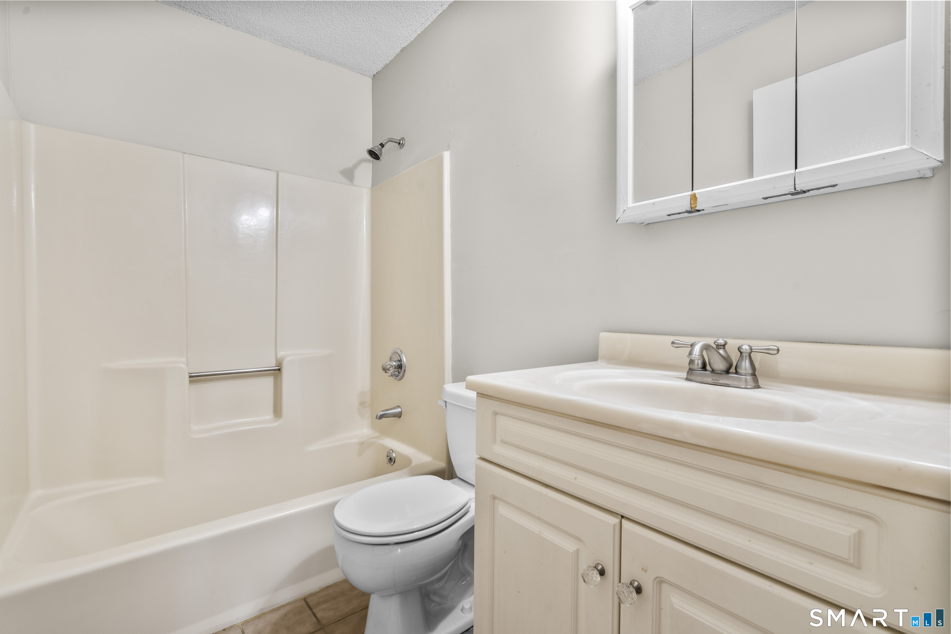 55 Thompson Street East Haven CT 06513