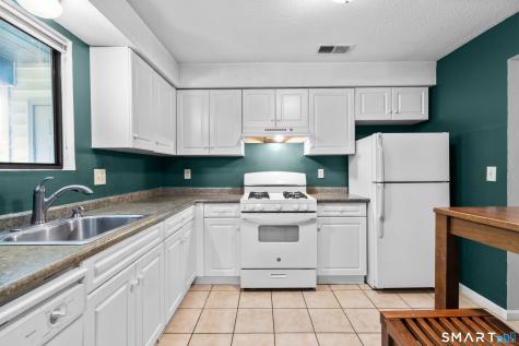 55 Thompson Street East Haven CT 06513