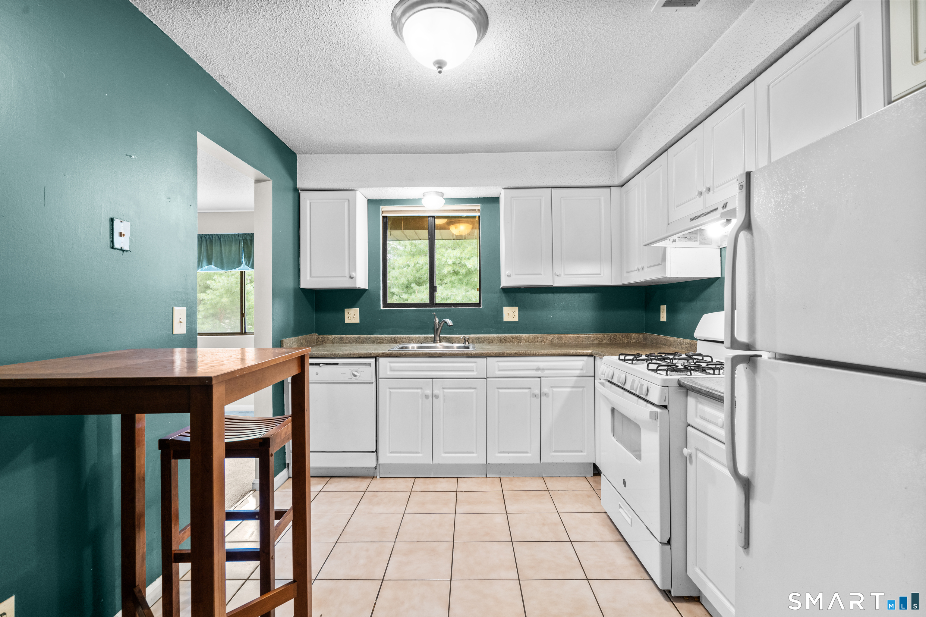 55 Thompson Street East Haven CT 06513