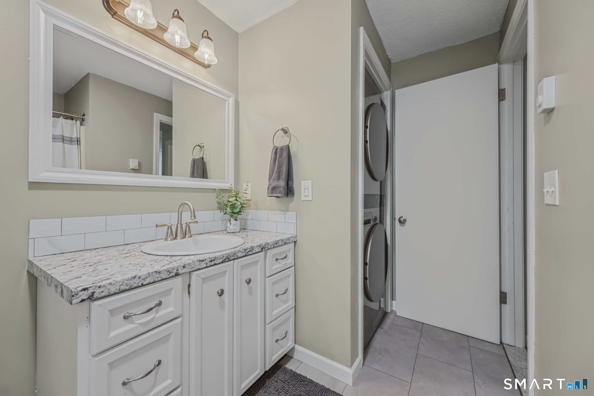 33 Baxter Road Willington CT 06279