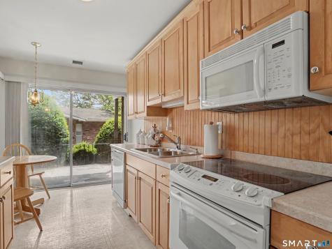 18 Southport Woods Drive Fairfield CT 06890