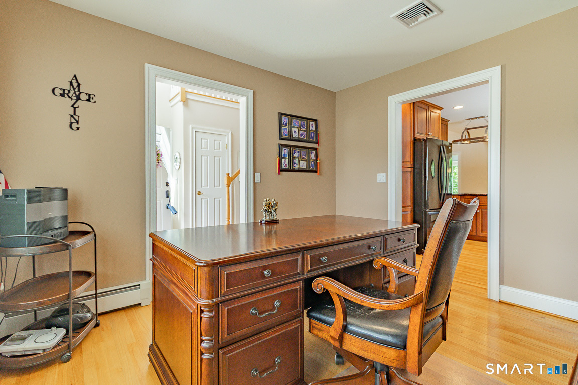 9 Streamside Lane Berlin CT 06037