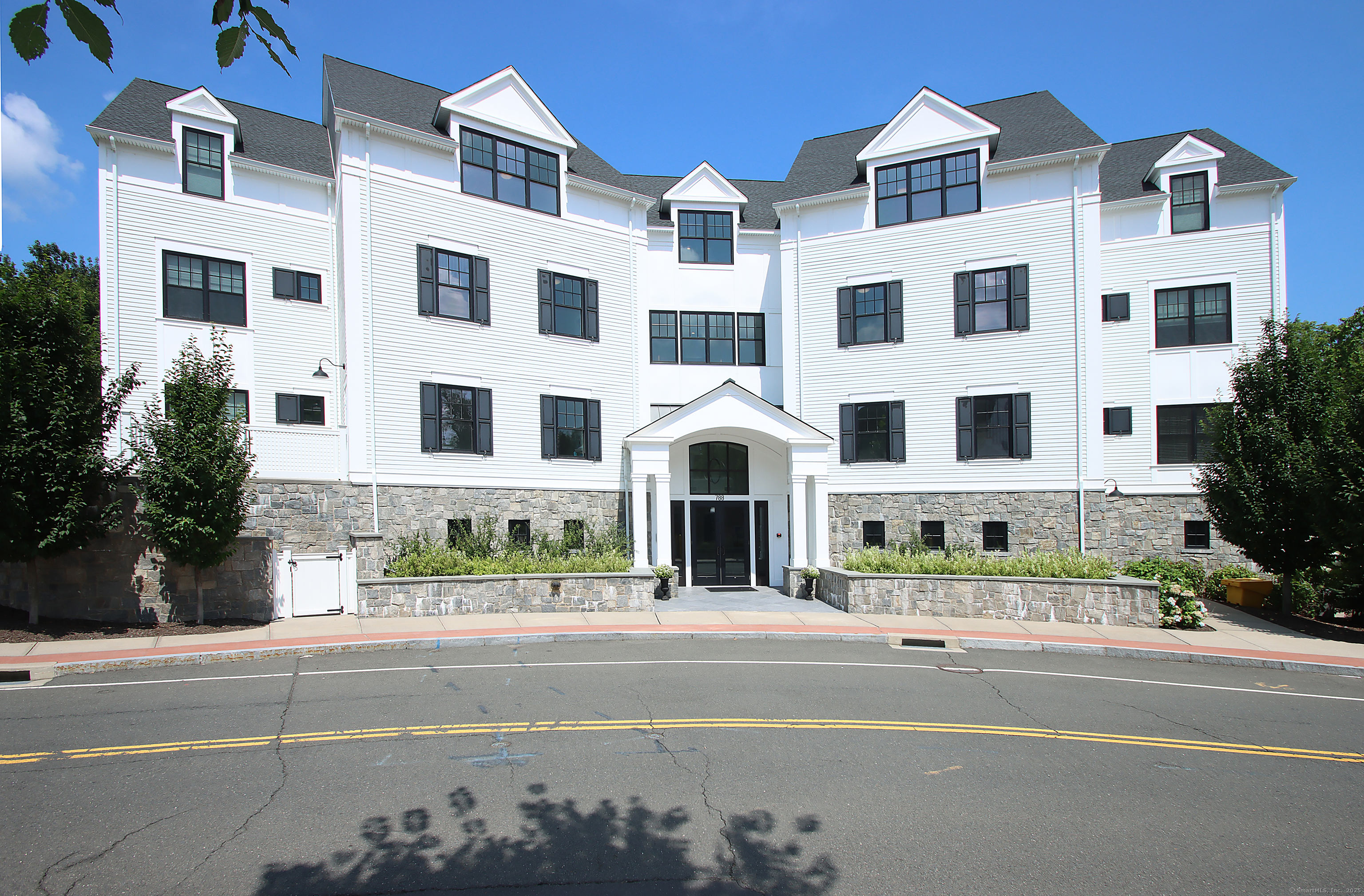 788 Farmington Avenue Farmington CT 06032