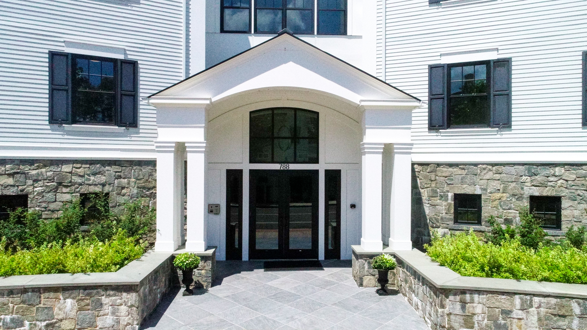 788 Farmington Avenue Farmington CT 06032