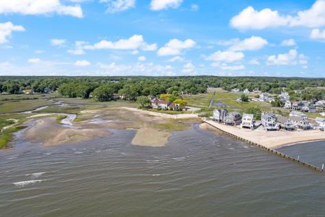 118 Sandy Point Road Old Saybrook CT 06475