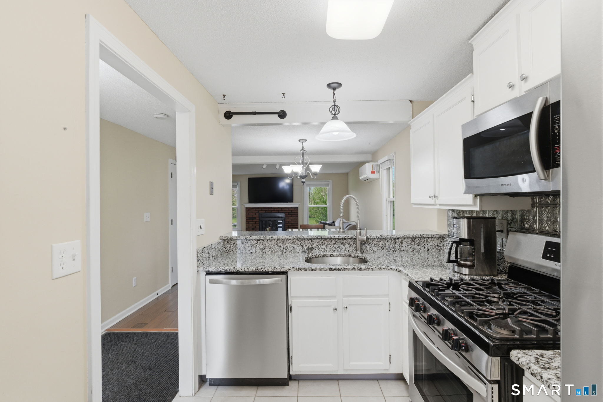 28 Chestnut Court Rocky Hill CT 06067